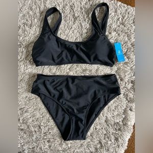 New Scoop Neck Bralette & Classic Mid Rise Bikini Set - Medium